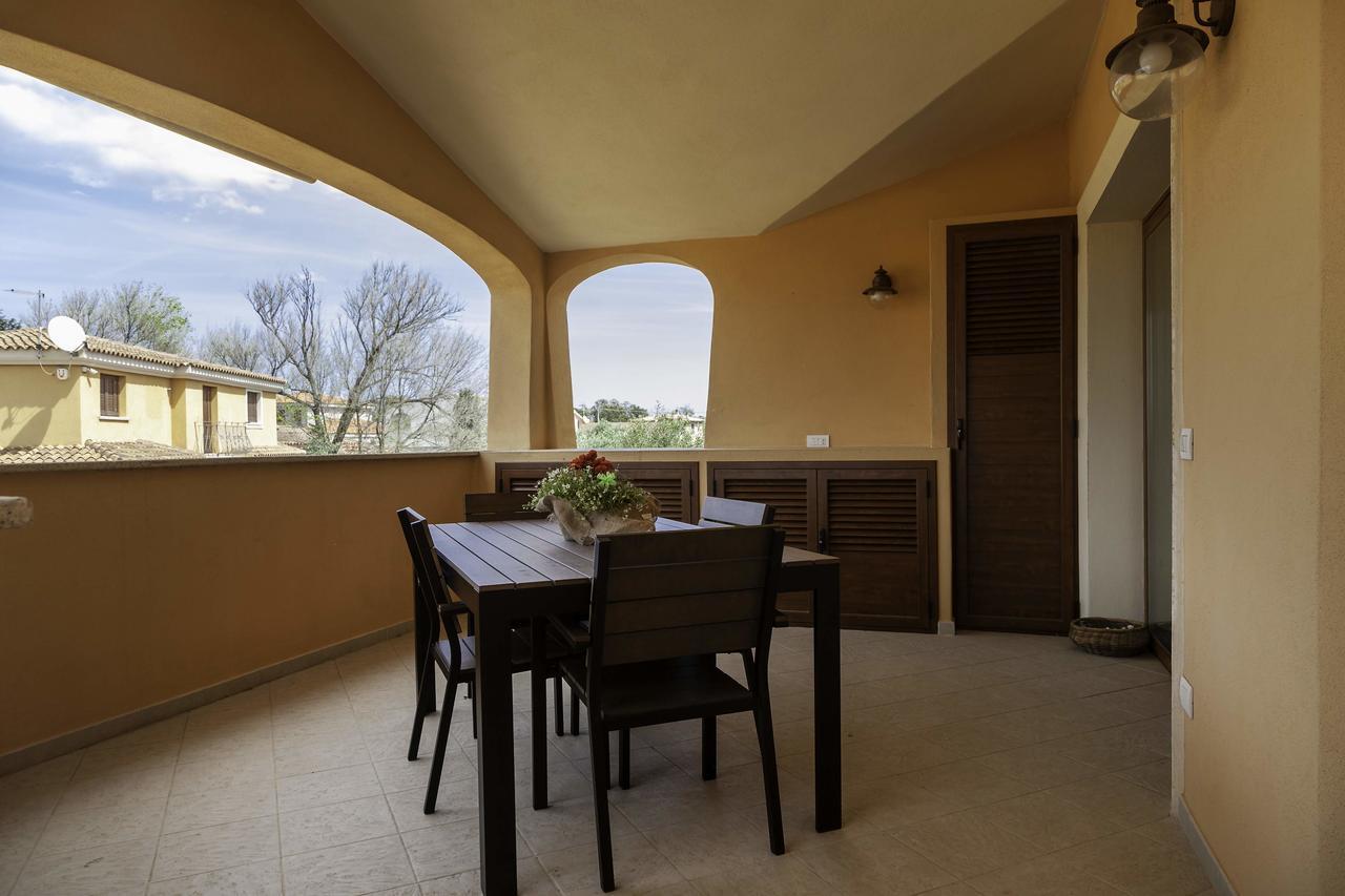 Aria Di Vacanza - Gelsi Olbia Exterior photo