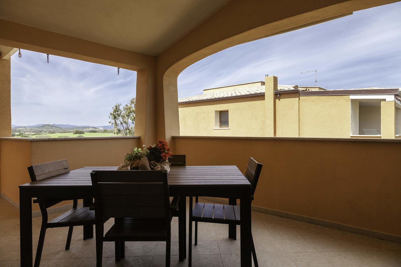 Aria Di Vacanza - Gelsi Olbia Exterior photo